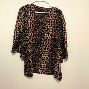 Flowy Leopard Print Top